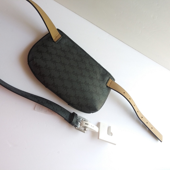 NWT MICHAEL KORS MK SIGNATURE FANNY PACK BAG - Picture 3 of 6